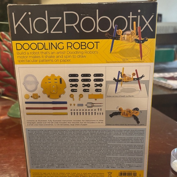 KidzRobotix Doodling Robot - Yellow, Red, Blue - Picture 2 of 2